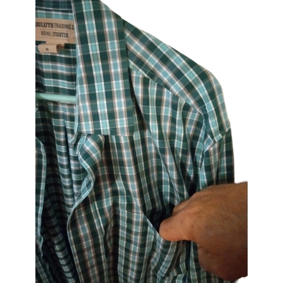Duluth Trading Co. Wrinkle Fighter Green/Navy Plaid Long Sleeved Button Down M - Picture 3 of 7